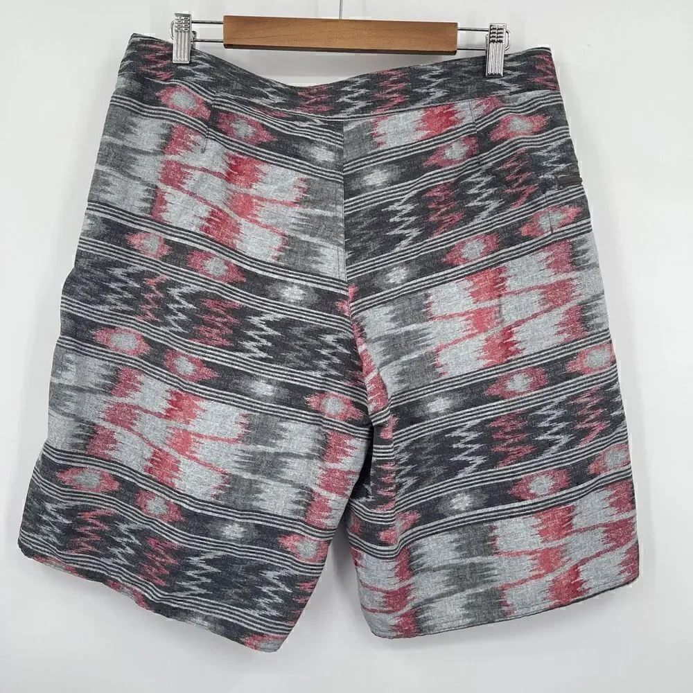Patagonia Wavefarer Board Shorts Multicolored Print Nylon Men's Size 36